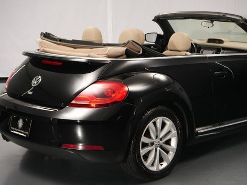 Used 2013 Volkswagen Beetle TDI FWD image 12