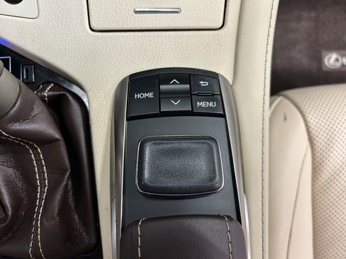 Used 2017 Lexus ES 350 350 w/ Luxury Package image 16