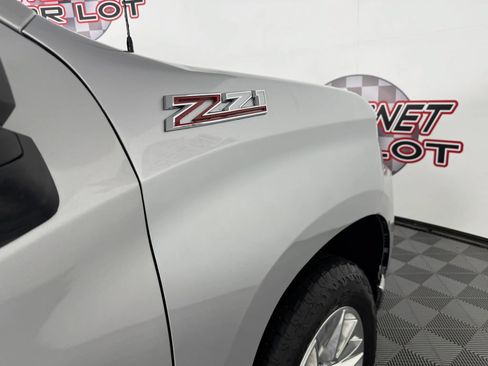 Used 2019 Chevrolet Silverado 1500 LTZ w/ LTZ Premium Package AWD/4WD image 32