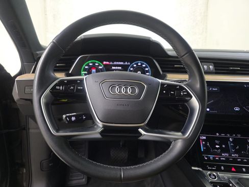 Used 2024 Audi Q8 e-tron Premium Plus w/ Premium Plus Package AWD/4WD image 10