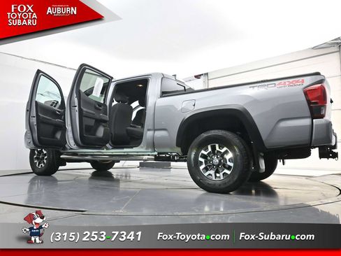 Used 2019 Toyota Tacoma TRD Off-Road w/ Technology Package AWD/4WD image 34