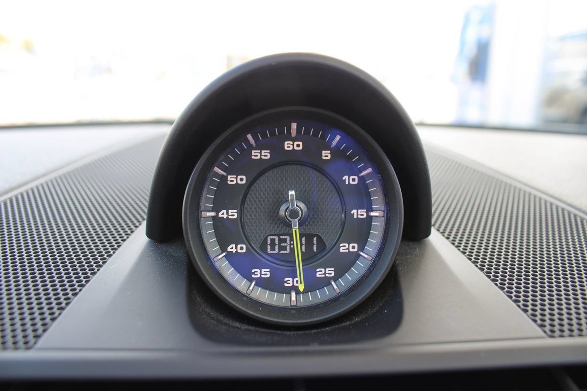 Used 2020 Porsche Panamera 4 E-Hybrid AWD/4WD image 35