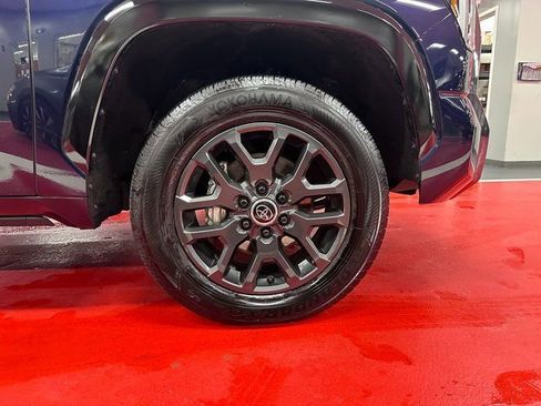 Used 2024 Toyota Tundra Platinum image 28