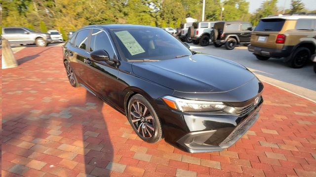 Certified 2022 Honda Civic EX image 3