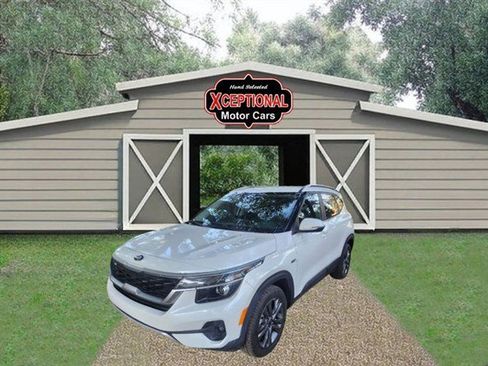 Used 2021 Kia Seltos S image 1