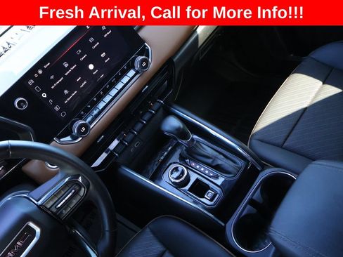 Certified 2023 GMC Canyon AT4 w/ AT4 Premium Package AWD/4WD image 19