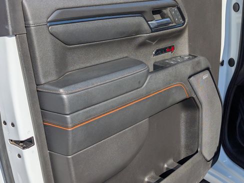 Used 2024 GMC Sierra 1500 AT4 w/ Technology Package image 15