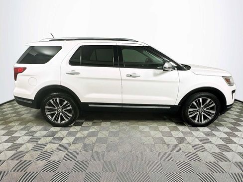 Used 2018 Ford Explorer Platinum AWD/4WD image 8