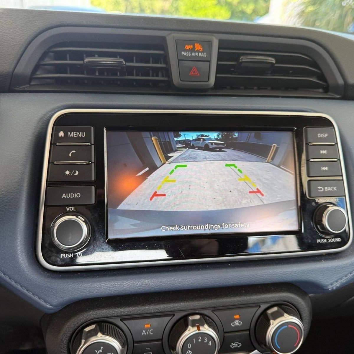 Used 2025 Nissan Versa SV FWD image 25