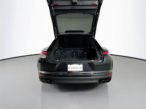 Certified 2024 Porsche Panamera image 36