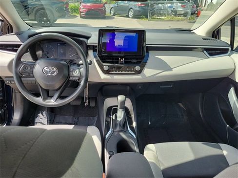 Used 2025 Toyota Corolla LE image 8