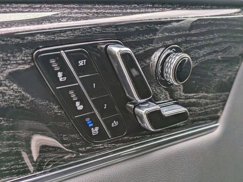 New 2026 Cadillac Escalade IQ Sport 1 w/ LPO, ONYX Package image 22