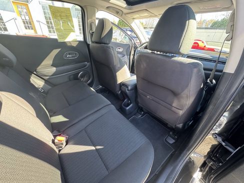 Used 2017 Honda HR-V EX image 15