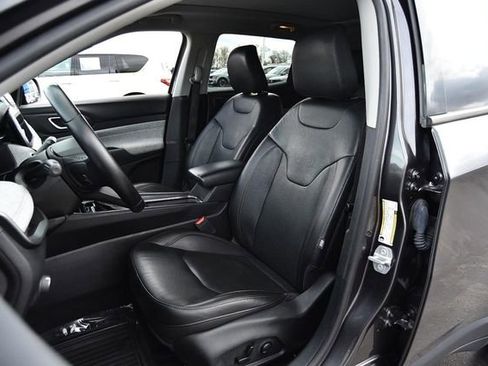 Used 2022 Jeep Compass Latitude w/ Sun and Sound Group image 20