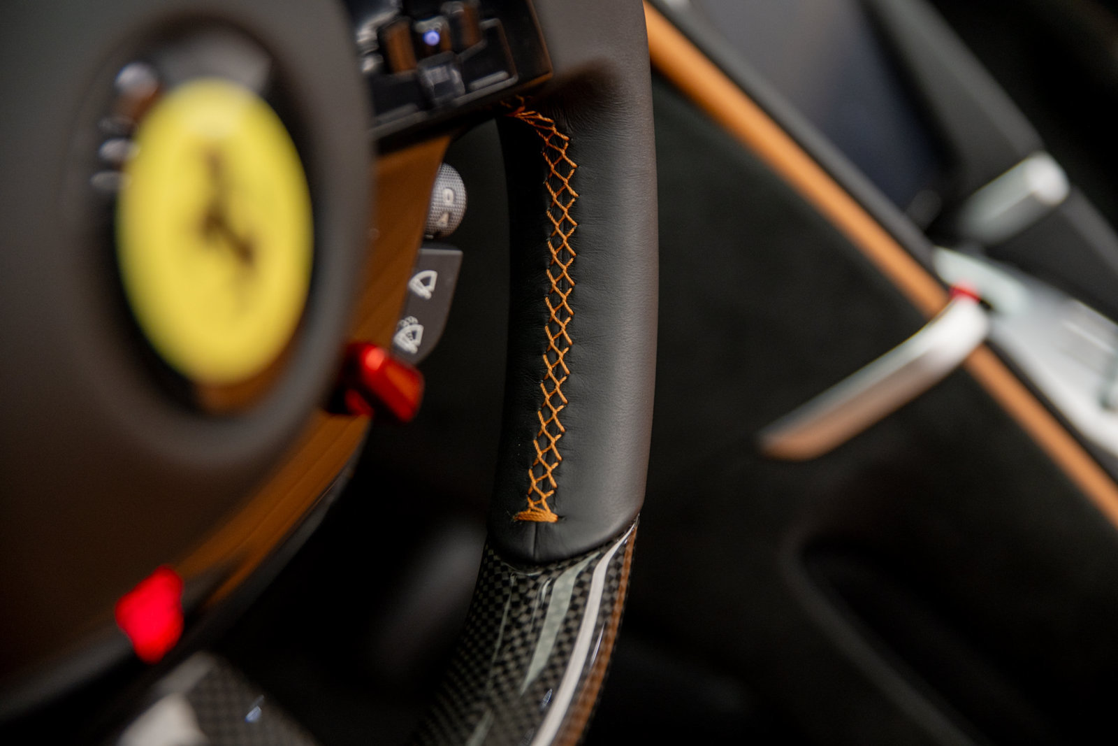 Used 2026 Ferrari Roma Spider RWD image 28