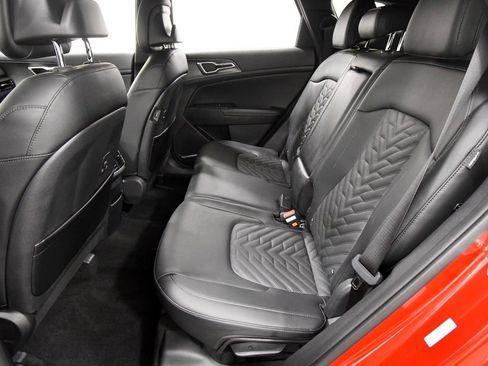 Certified 2026 Kia Sportage X-Line w/ X-Line Technology Package AWD/4WD image 15