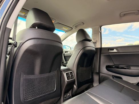Used 2021 Kia Sportage EX FWD image 19