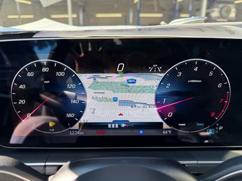 Used 2024 Mercedes-Benz GLE 580 4MATIC image 21