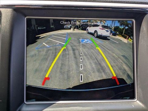 Used 2018 Jeep Grand Cherokee Limited image 13