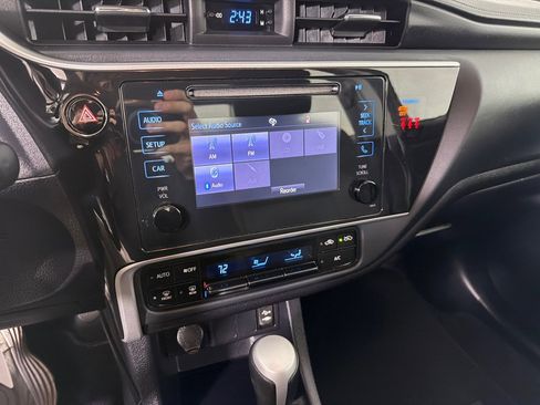 Used 2019 Toyota Corolla LE FWD image 16