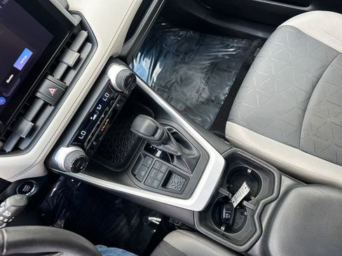 Used 2023 Toyota RAV4 XLE w/ Convenience Package image 38