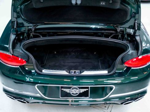 Used 2022 Bentley Continental GT V8 image 87