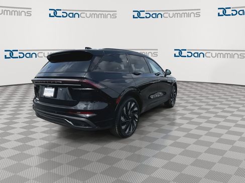 New 2026 Lincoln Nautilus Reserve w/ Jet Appearance Package image 8