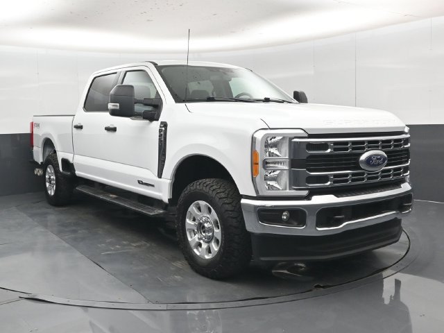 Used 2023 Ford F250 XLT w/ FX4 Off-Road Package AWD/4WD image 36