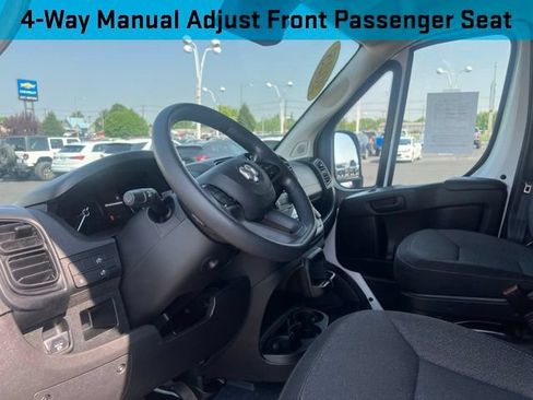 Used 2025 RAM ProMaster 2500 w/ Convenience Group FWD image 16