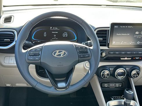 New 2026 Hyundai Venue SEL image 23
