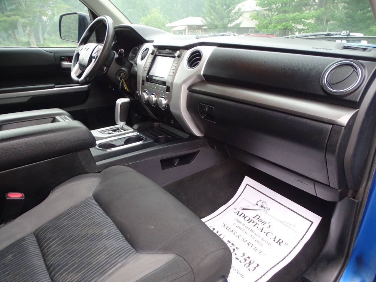 Used 2016 Toyota Tundra CrewMax w/ TRD Off-Road Pkg AWD/4WD image 39