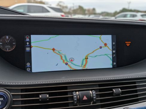 Used 2019 Lexus LS 500h AWD image 28