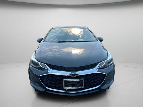 Used 2019 Chevrolet Cruze LT FWD image 3