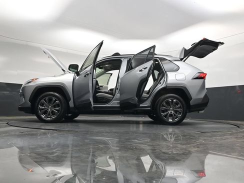 Used 2025 Toyota RAV4 Limited w/ Advanced Technology Package AWD/4WD image 57