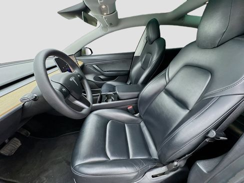 Used 2019 Tesla Model 3 Long Range image 13