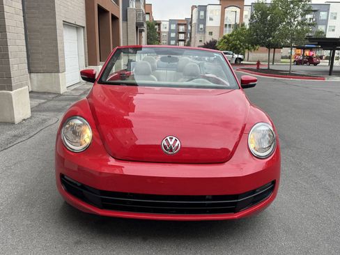 Used 2015 Volkswagen Beetle 1.8T FWD image 18