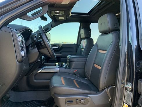 Used 2020 GMC Sierra 2500 AT4 w/ AT4 Premium Package AWD/4WD image 34