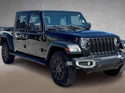 Used 2023 Jeep Gladiator Sport image 11