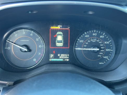 Used 2019 Subaru Crosstrek 2.0i Premium AWD/4WD image 21