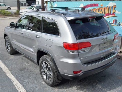 Used 2018 Jeep Grand Cherokee Limited image 6