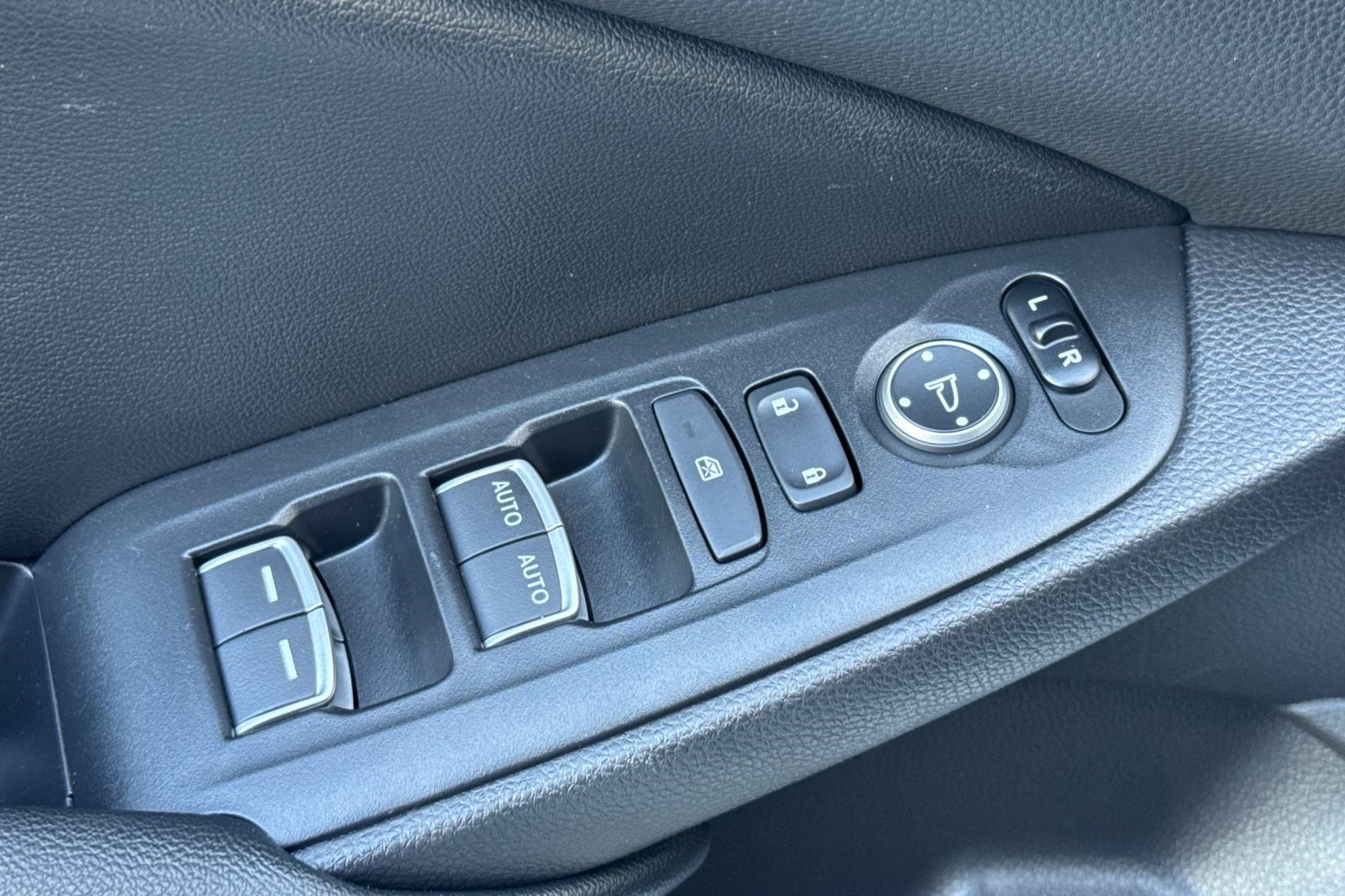 Used 2021 Honda Accord Hybrid image 14