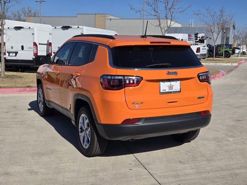 New 2026 Jeep Compass Latitude image 3