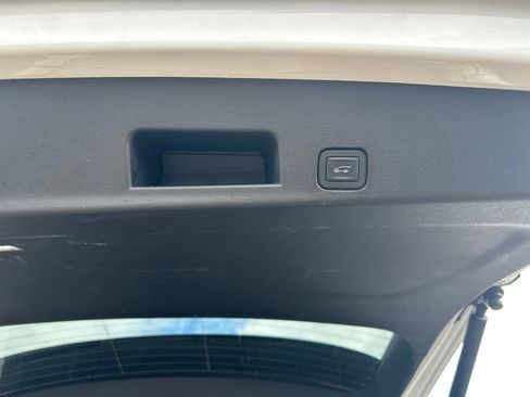 Used 2025 GMC Acadia Elevation AWD/4WD image 34