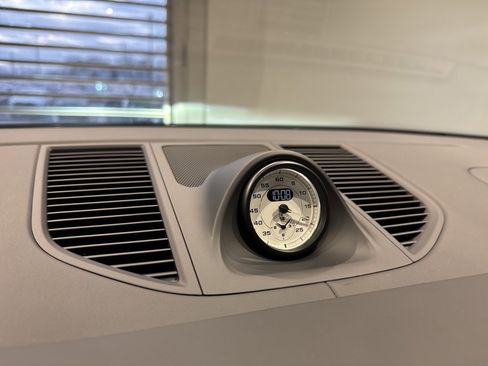 Used 2025 Porsche Macan GTS image 33