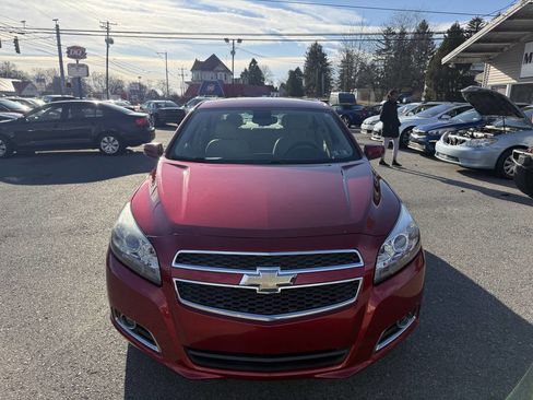 Used 2013 Chevrolet Malibu LT image 2
