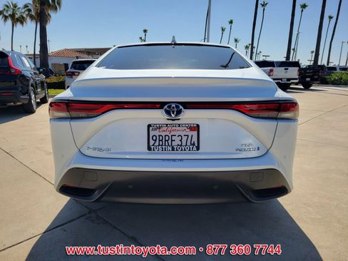 Certified 2022 Toyota Mirai w/ Advanced Technology Package RWD image 5