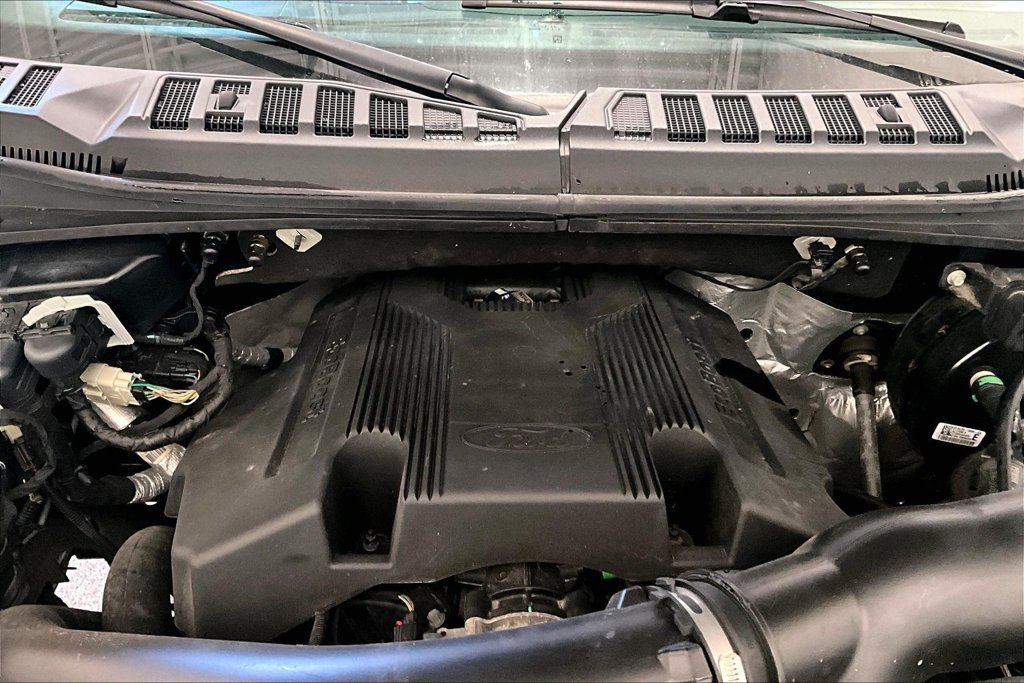 Used 2020 Ford F150 XLT w/ Equipment Group 302A Luxury AWD/4WD image 30
