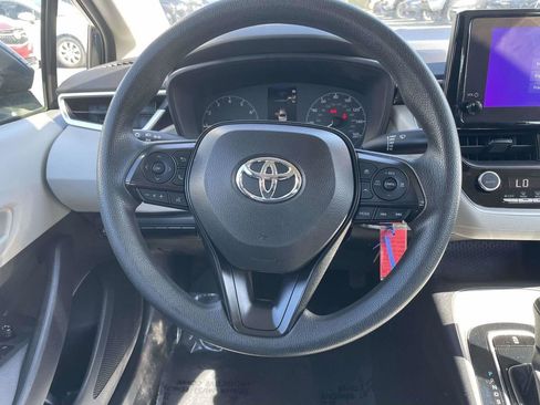 Used 2023 Toyota Corolla LE FWD image 25