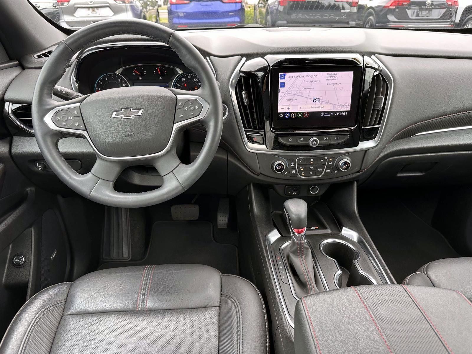 Used 2023 Chevrolet Traverse RS AWD/4WD image 16