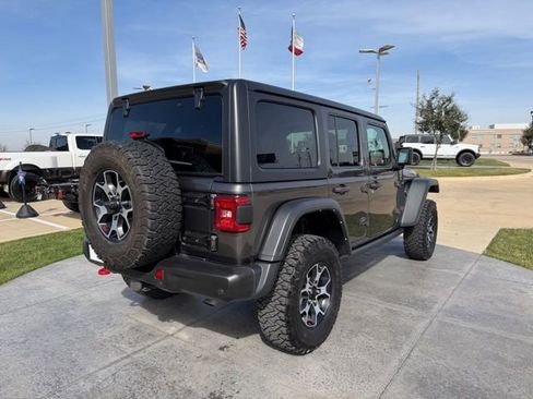 Used 2022 Jeep Wrangler Unlimited Rubicon w/ Steel Bumper Group image 7